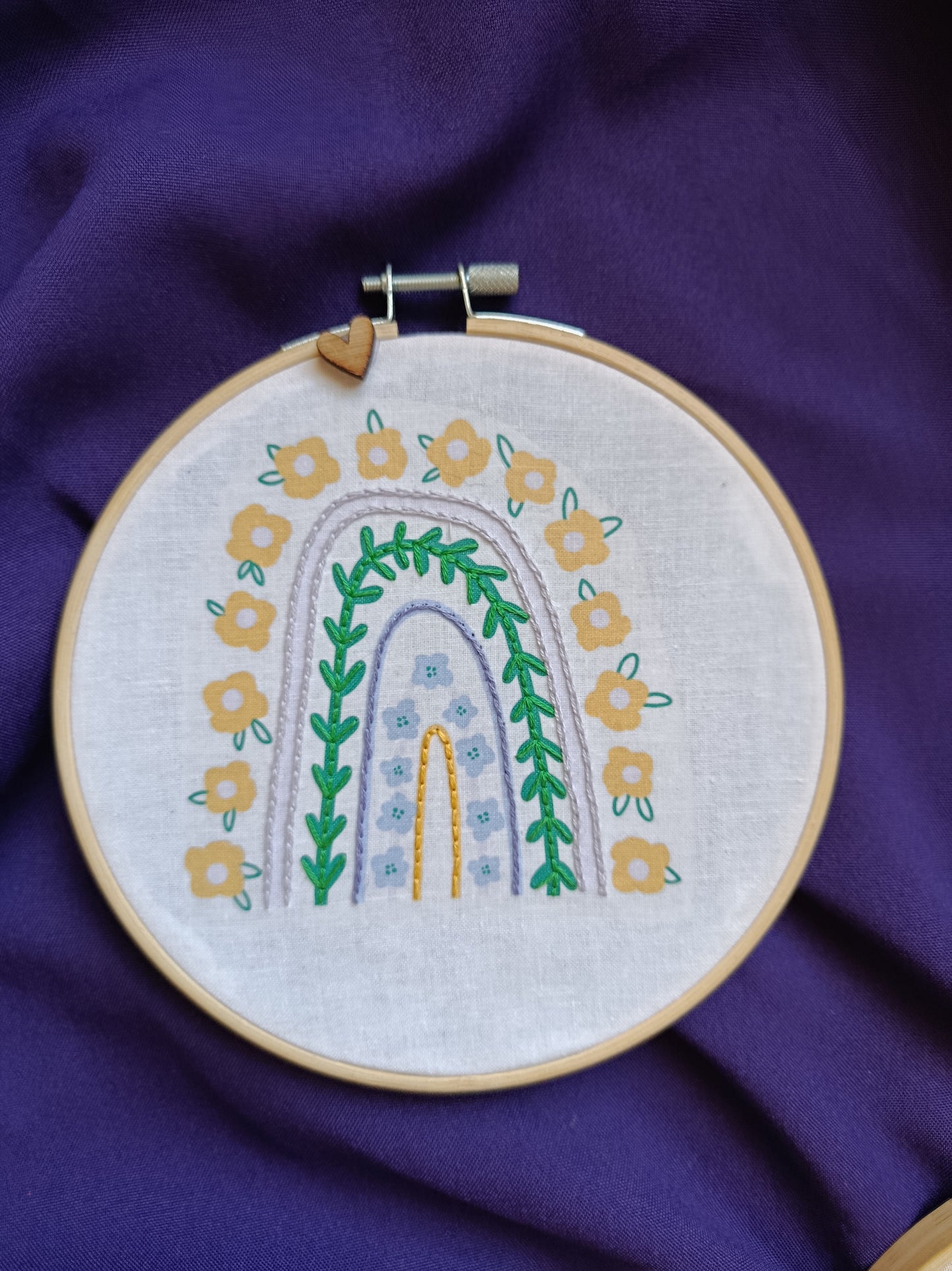 Kit de broderie enfant – Motifs sur tissu (dès 8 ans)